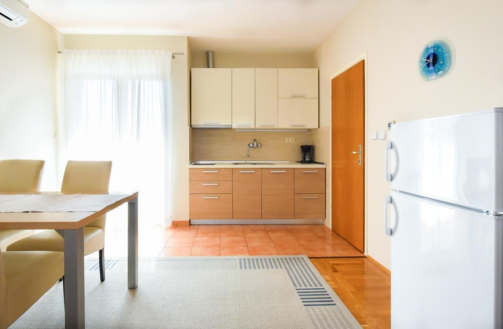 Villa Slavica 1 Vodice Kültér fotó
