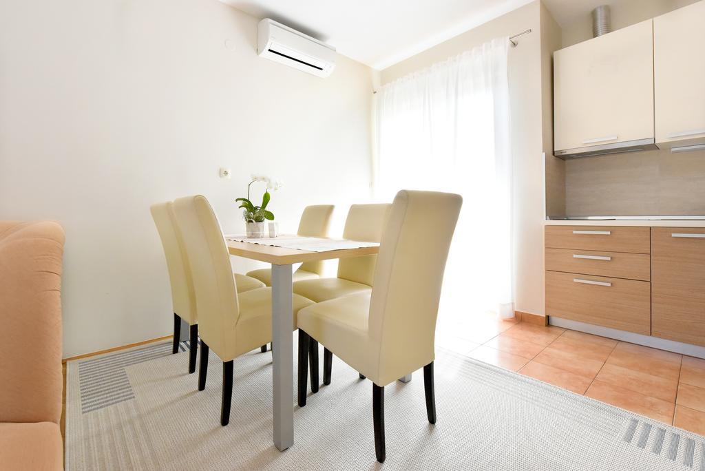 Villa Slavica 1 Vodice Kültér fotó