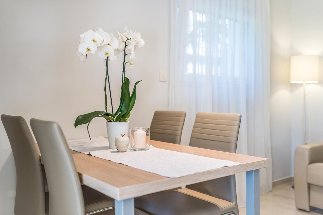 Villa Slavica 1 Vodice Kültér fotó