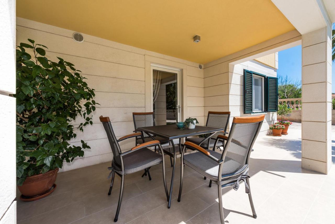 Villa Slavica 1 Vodice Kültér fotó